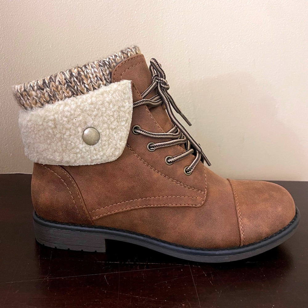 Cliffs by White Mountain Duena Tobacco Brown Sherpa Knit Ankle Boots C25084-303 - Picture 3 of 8